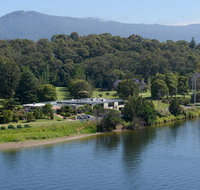 The Grotto Walk - North Nowra - Schoolies Week Accommodation