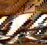 Tilpa Hotel - Schoolies Week Accommodation