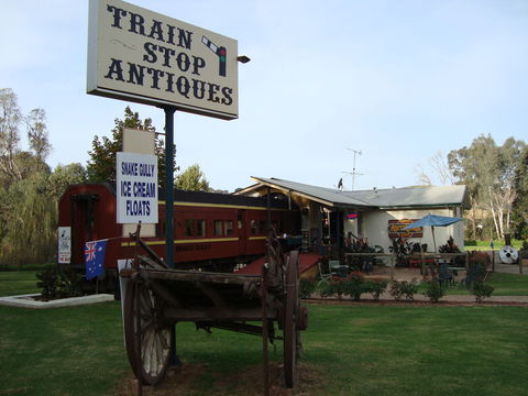 Train Stop Antiques - Schoolies Week Accommodation 0