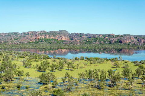 Jabiru 60 Minute Scenic Flight - Schoolies Week Accommodation 10
