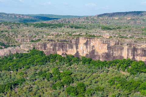 60 Minute Scenic Flight From Cooinda - Schoolies Week Accommodation 1