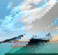 Magnetic Island Sailing BBQ Lunch Cruise - Schoolies Week Accommodation