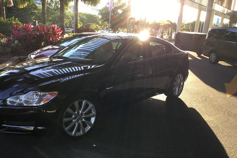 Jaguar Limousine Transfer Cairns Airport To City Or Return - Schoolies Week Accommodation 3