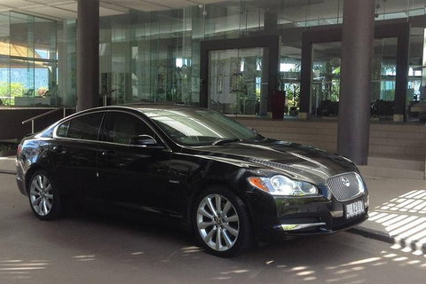 Jaguar Limousine Transfer Cairns Airport To City Or Return - Schoolies Week Accommodation 5