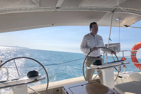 Sailing Curlew Escape On Moreton Bay - Schoolies Week Accommodation 15