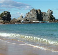 Camel Rock - Schoolies Week Accommodation