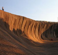 Wave Rock - Schoolies Week Accommodation