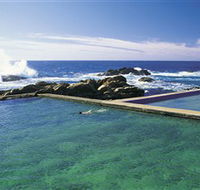 Blue Pool - Schoolies Week Accommodation
