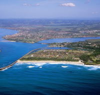 Missingham Bridge to North Wall - Schoolies Week Accommodation