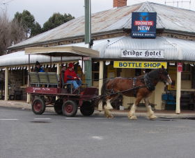 Schoolies Week Accommodation