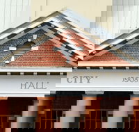 Maryborough City Hall - Schoolies Week Accommodation