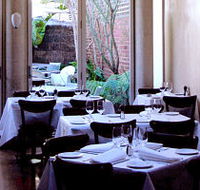 Cosi - Schoolies Week Accommodation