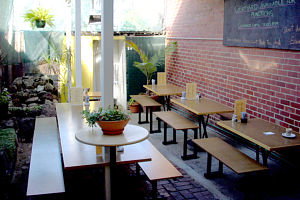 Richmond Tarts - Schoolies Week Accommodation 0