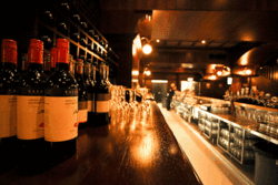 Mick Omalleys Irish Pub - Schoolies Week Accommodation