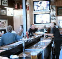 Railway Club Hotel - Schoolies Week Accommodation