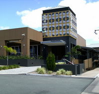 Hinterland Hotel - Schoolies Week Accommodation