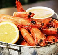 Full Moon Hotel - Moonlight Dining - Schoolies Week Accommodation