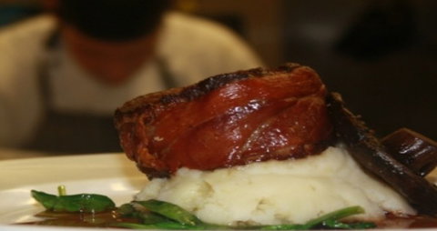 Raphael's On Brighton - Schoolies Week Accommodation 1