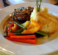 The George Tavern - Schoolies Week Accommodation