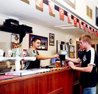 Knickerbocker Hotel - Schoolies Week Accommodation