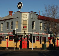 The Fox Hotel - Schoolies Week Accommodation