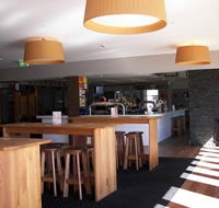 The Oxford Bathurst - Schoolies Week Accommodation