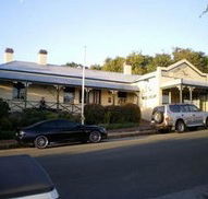 Earl of Spencer Historic Inn - Schoolies Week Accommodation