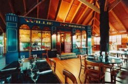 Willie McBrides Irish Bar - Schoolies Week Accommodation 1
