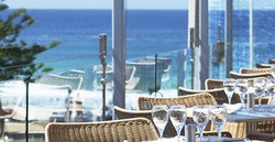 Ravesis Wine Bar - Schoolies Week Accommodation 2