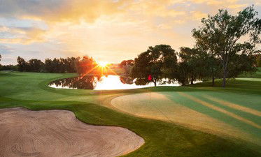 Scottsdale Golf Club - Schoolies Week Accommodation 0
