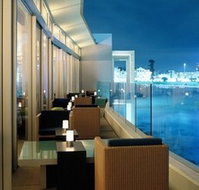 Icebergs Dining Room and Bar - Schoolies Week Accommodation