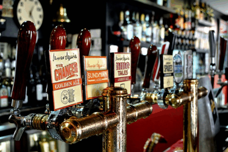 George Harcourt Inn - Schoolies Week Accommodation