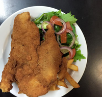 Lakes Creek Hotel - Schoolies Week Accommodation
