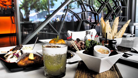 Viva La Vida Wine & Tapas Bar - Schoolies Week Accommodation 1