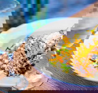 Wisdom Bar  Cafe - Schoolies Week Accommodation