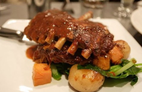 Mikes Seafood Grill - Schoolies Week Accommodation 0