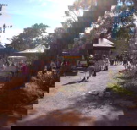 Narrandera Farmers Market - Schoolies Week Accommodation