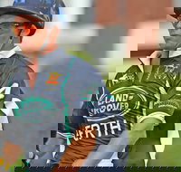 Land Rover Polo  in the City - Schoolies Week Accommodation