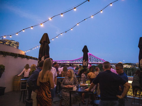 Riverside Live - Schoolies Week Accommodation 1