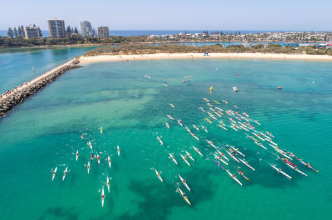 The Old Woman Ocean Paddle - Schoolies Week Accommodation 0