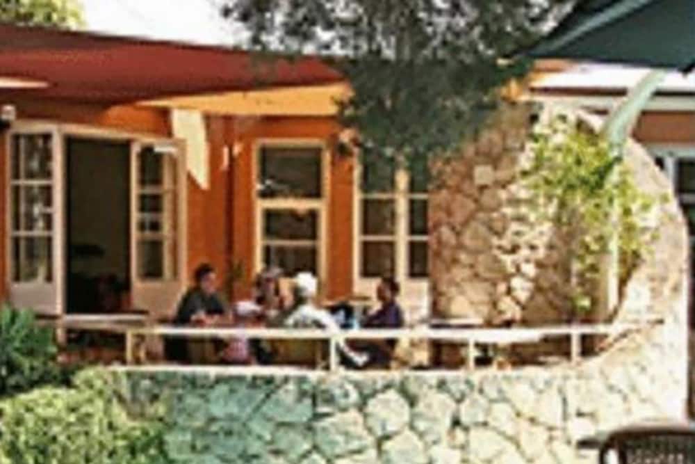 Schoolies Week Accommodation