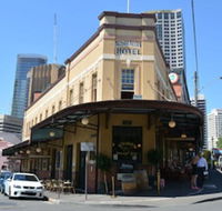 Australian Heritage Hotel - Schoolies Week Accommodation