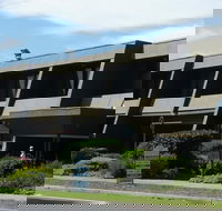 Frankston International - Schoolies Week Accommodation