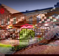 Best Western Plus Buckingham International - Schoolies Week Accommodation