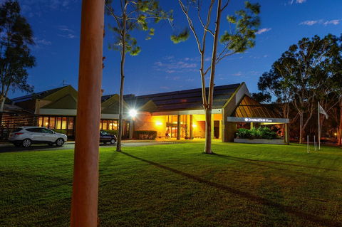 DoubleTree By Hilton Alice Springs - Schoolies Week Accommodation 1
