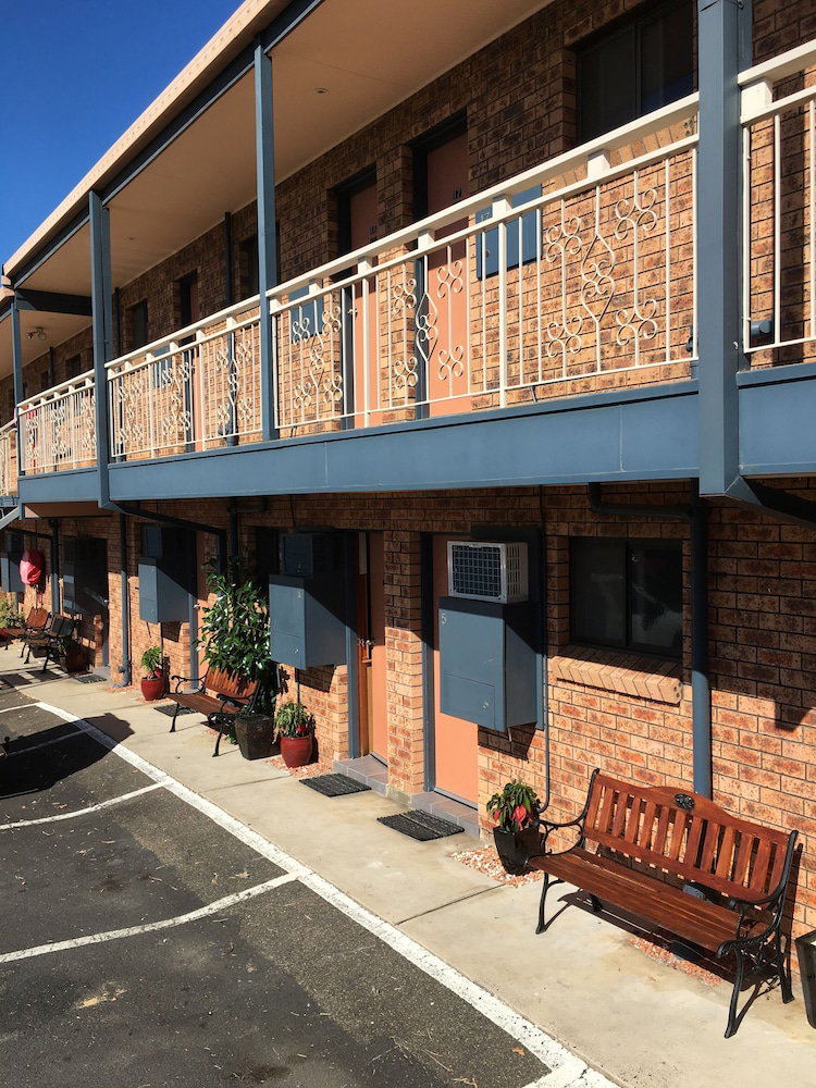  Schoolies Week Accommodation