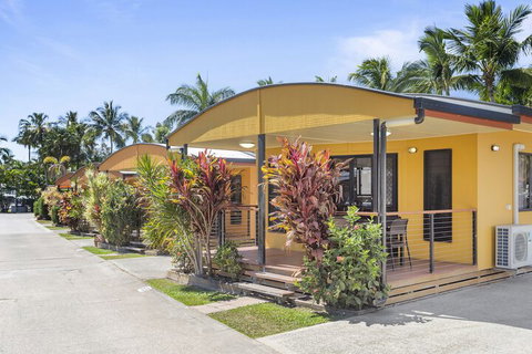Tasman Holiday Parks - Airlie Beach - Schoolies Week Accommodation 1