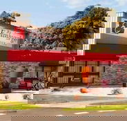 Edinburgh Motor Inn - Schoolies Week Accommodation
