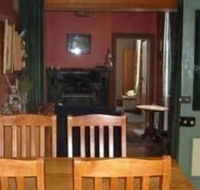 McIntosh Cottages - Schoolies Week Accommodation