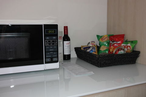 Best Western Aspen & Apartments - Schoolies Week Accommodation 3